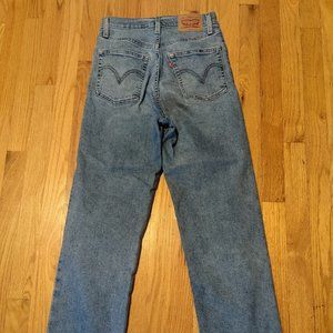 Levi's Women's Ribcage Straight Ankle Jeans